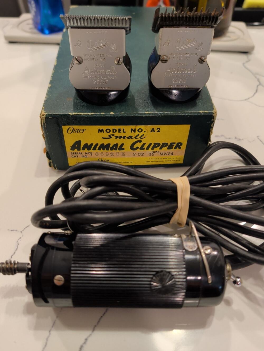 Vintage Oster A2 Animal Clipper - Tested Working, Size 15 Blade, Box